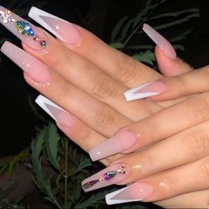 Meet your Posher, Yari